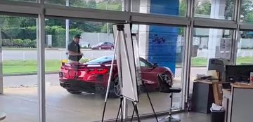 Corvette C8