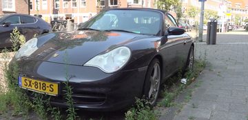 De Porsche Carrera staal zeker een jaar op dezelfde plek