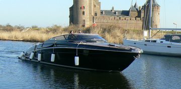 riva 44 rivarama lenger yachts boot Pure Luxe