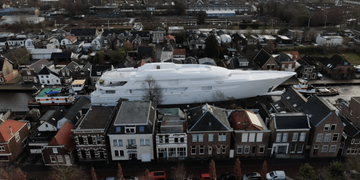 Feadship Project 707 superjacht vervoer video youtube Pure Luxe