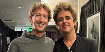 Mark Zuckerberg priv&eacute;jet