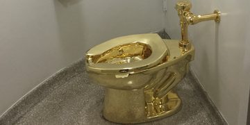 Het bij diefstal buitgemaakte gouden toilet