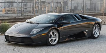 E&eacute;n van de laatste Lamborghini's met een V12 en handbak