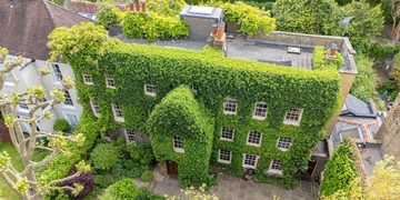 De voormalige woning van Sting