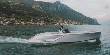 De Porsche x Frauscher 850 Fantom Air