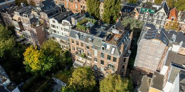 De buitenzijde van de Amsterdamse bovenwoning