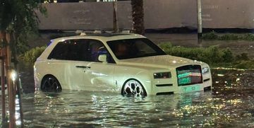 Rolls-Royce noodweer Dubai