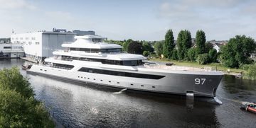 Het Feadship-superjacht Valor