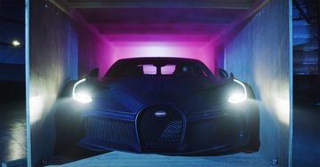 Bugatti Divo verschepen Classic Automotive Relocation Services Pure Luxe