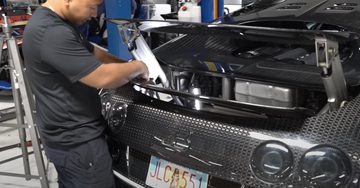 Bugatti Veyron Olieverversing