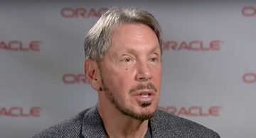 Larry Ellison tijdens een interview