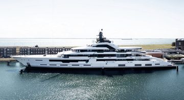 Het 120 meter lange motorjacht van Amels