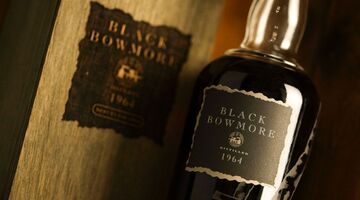 black bowmore single-malt whisky Whisky Auctioneers Pure Luxe