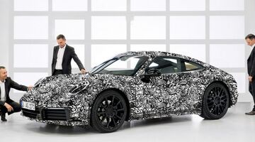 nieuwe Porsche 911 992 sportwagen auto onthulling Pure Luxe
