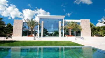 santa ponsa villa port adriano wonen mallorca Pure Luxe