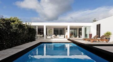 white exclusive villas & suites resort Portugal Azoren Pure Luxe