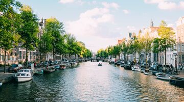 amsterdam-airbnb-steden-wereldwijd-globehunters-Pure-Luxe