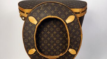 Louis Vuitton toilet the loo-uis vuitton toilet ilma gore kunst Pure Luxe