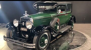 al capone cadillac town car celebrity cars Pure Luxe