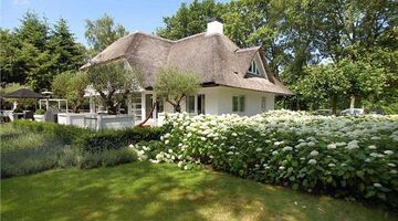 Gordon villa huis Blaricum verkoop Pure Luxe