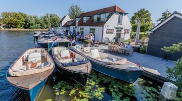 LongIsland Yachts jachthaven Allemansgeest Pure Luxe