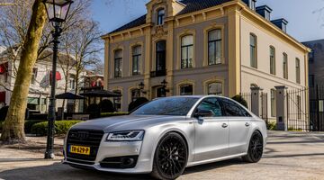 Audi-S8+