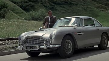 James Bond - Aston Martin DB9