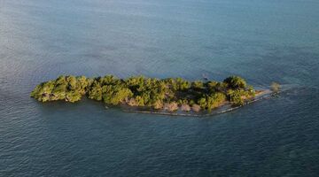 Onbewoond eiland - Prinsdom Islandia