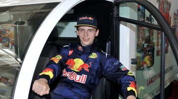 Max Verstappen lookalike