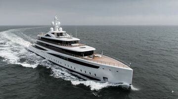 Feadship-Viva-01