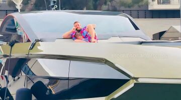 Lamborghini 63 speedboat