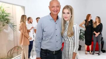 16-jarige en rijke burgemeester