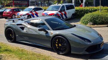 Peperdure Ferrari 488-01