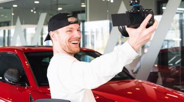Enzo Knol