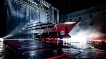 Dit superjacht werd volledig getransformeerd op verzoek van de eigenaar die hem nu niet meer wil