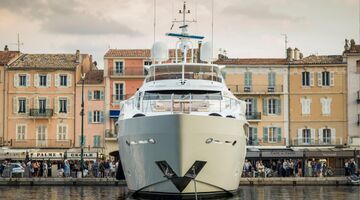 Een Saoedische prinses klaagt een advocaat van een miljonair aan na uitgave van $29 miljoen aan luxueus superjacht