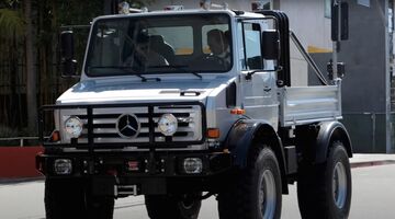 Arnold Schwarzenegger Mercedes Unimog