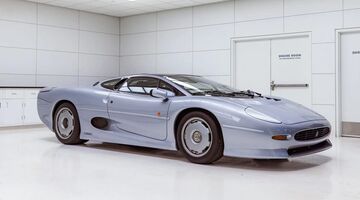 Jaguar XJ220