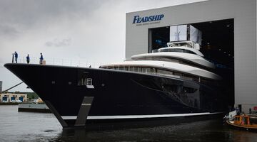 Het te koop staande superjacht van Bill Gates