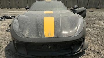 Ferrari 812 Competizione Dubai