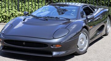 Jaguar XJ220