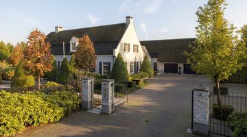 gigantische villa someren.