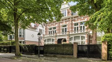 De villa van zakenman Nassim Zeta in Den Haag