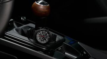 Het horloge dat wordt geleverd bij de nieuwste Porsche 911 Club Coupé