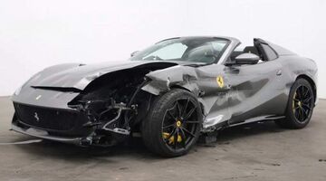 De gecrashte Ferrari 812 GTS