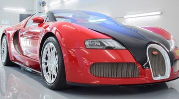 De Bugatti Veyron van Rick van Stippent
