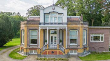 De villa in Sint-Nicolaasga