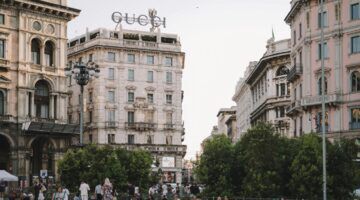 Kering, het moederbedrijf van onder meer Gucci, verkoopt haar schoonheidstak voor € 4 miljard aan L'Oréal