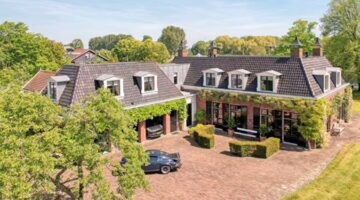De villa in Warmond