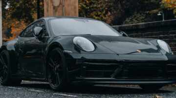 Eén van de Porsches uit Rusland